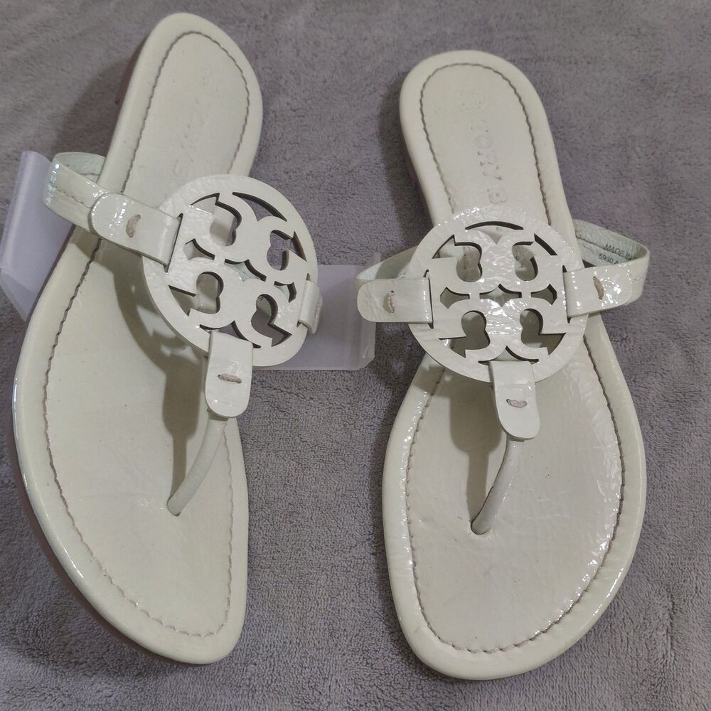 Tory Burch Miller Flat Sandals Womens 8M Mint Green Patent Leather Modern Wear